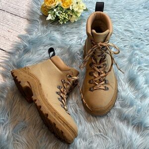 Thesus The Weekend Beige Hiking Boots sz 8.5